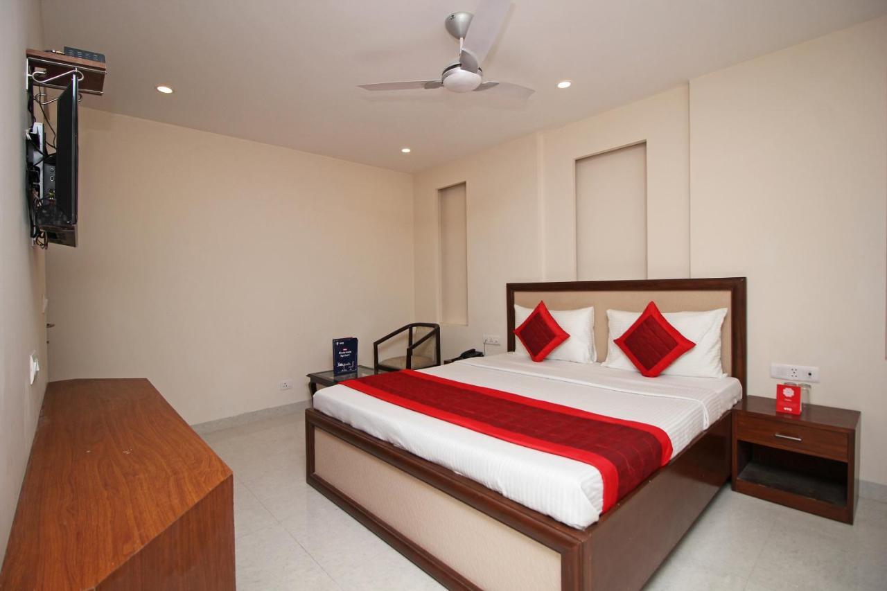 ניו דלהי Oyo Hotel Blu Pebbles Near Delhi Airport מראה חיצוני תמונה