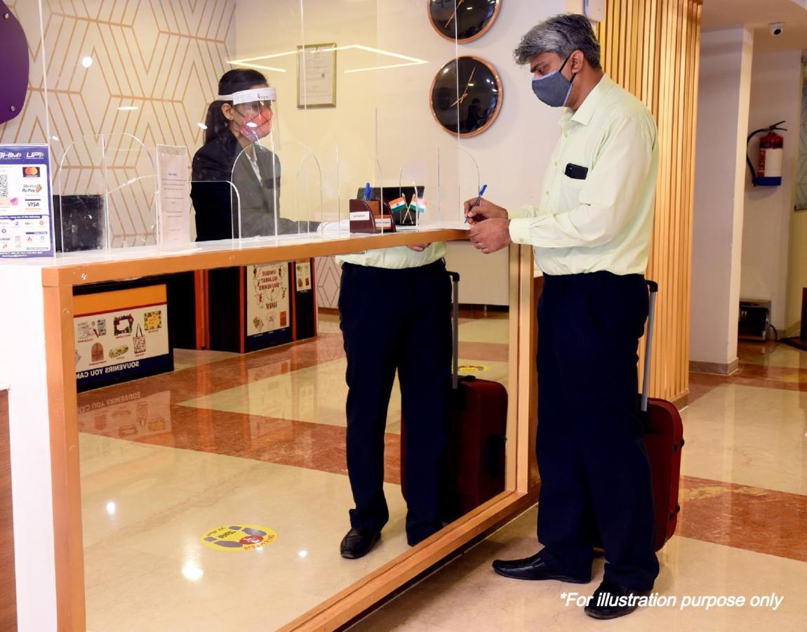 ניו דלהי Oyo Hotel Blu Pebbles Near Delhi Airport מראה חיצוני תמונה