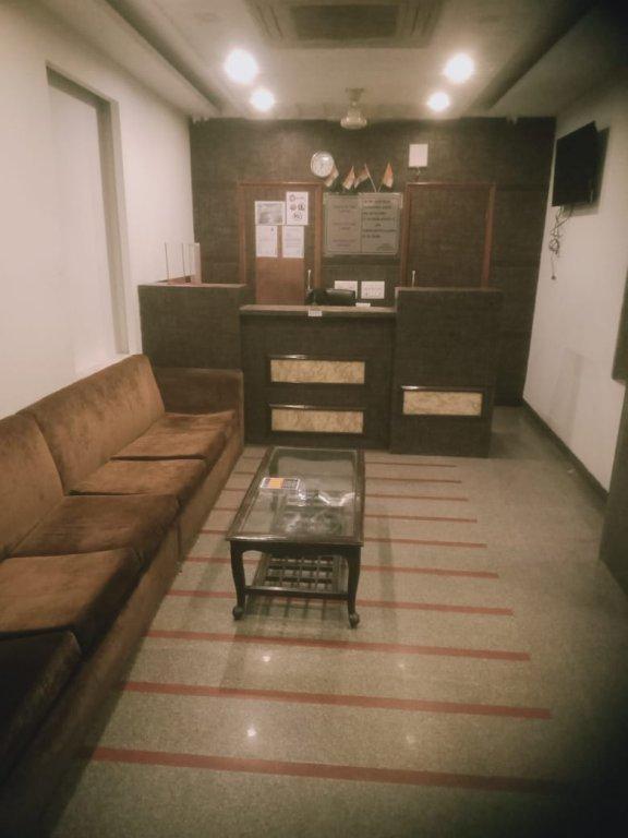ניו דלהי Oyo Hotel Blu Pebbles Near Delhi Airport מראה חיצוני תמונה